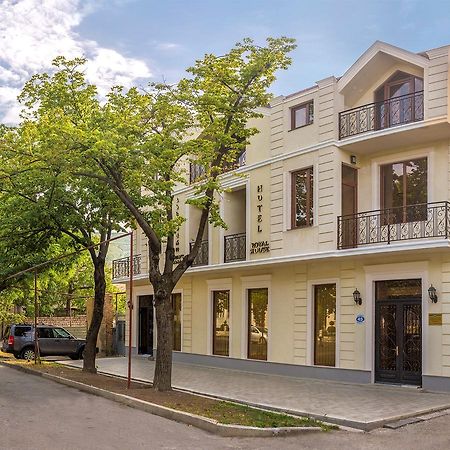 Hotel Royal House Gori Exterior foto