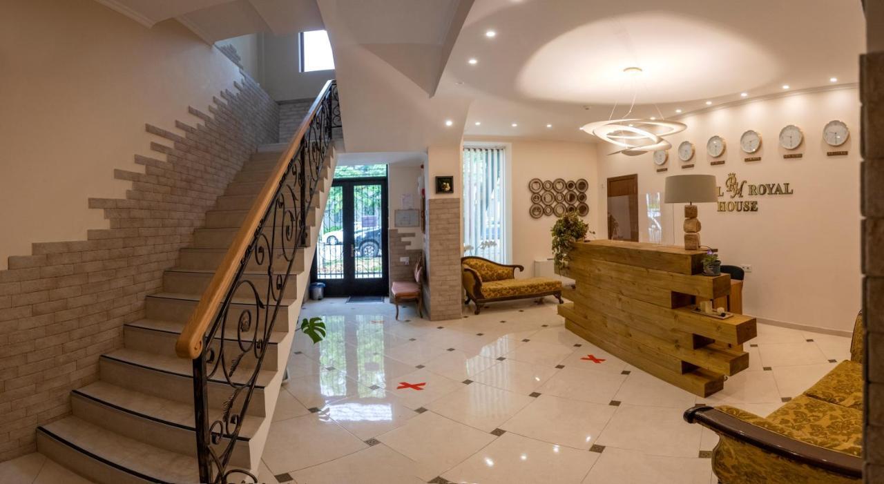 Hotel Royal House Gori Exterior foto